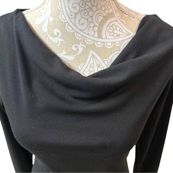 La Belle Classic Black Long Sleeve Dress
Size M - Picture 2 of 9